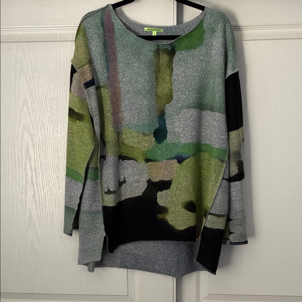 Artistic Green and Gray Sweater
